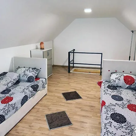 Idila Zvornickog Jezera Hébergement de vacances Zvornik