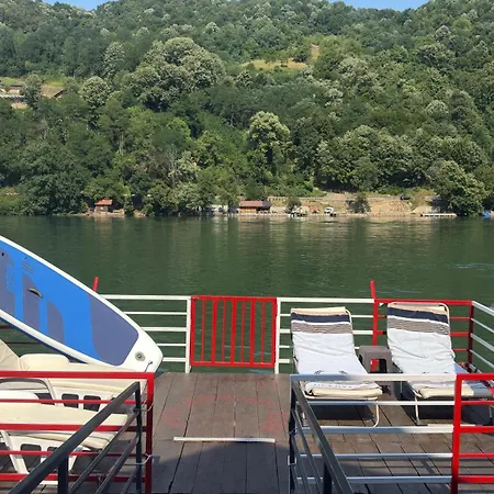 Σπίτι διακοπών Idila Zvornickog Jezera